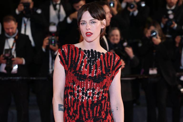 Kristen Stewart relembra gravações de ‘Crepúsculo’ e restrições no Brasil