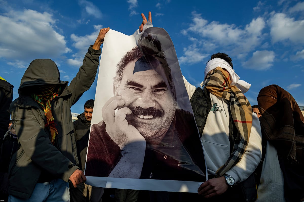 Turquía avanza en el proceso de paz con el PKK mediante una nueva ley de reinserción