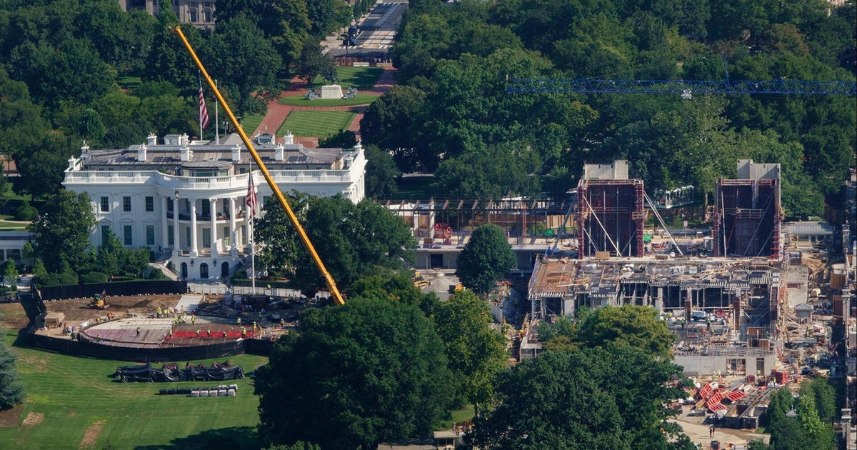 Trump Seeks Supreme Court Intervention for White House Ballroom Construction