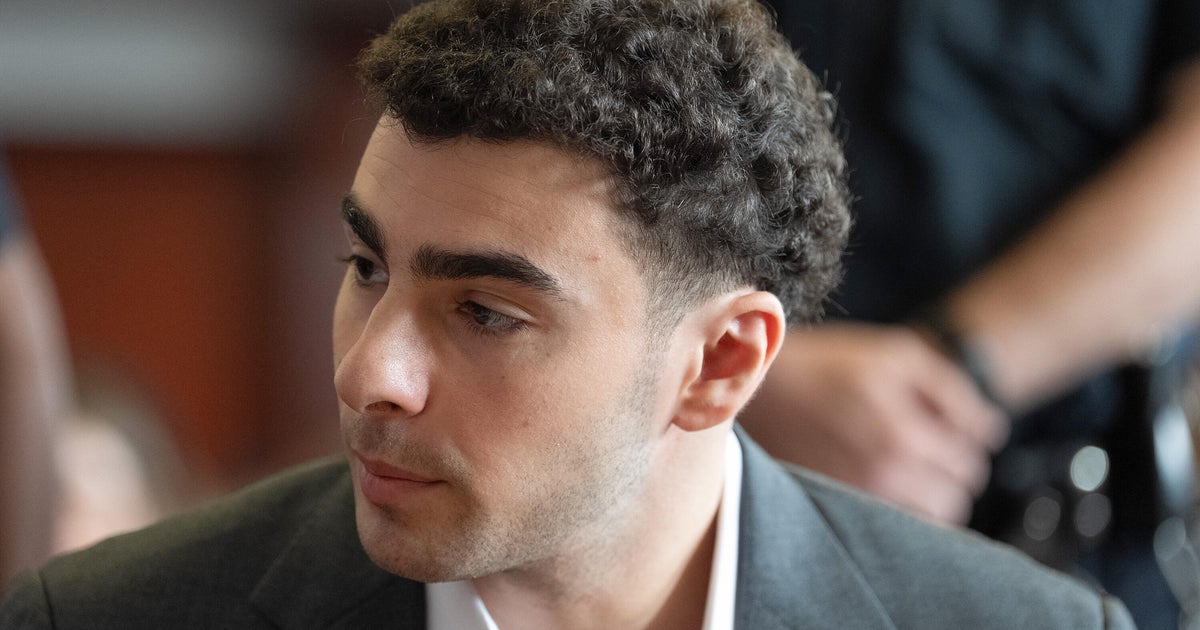 Luigi Mangione Engages in Plea Deal Discussions Amidst Federal Charges