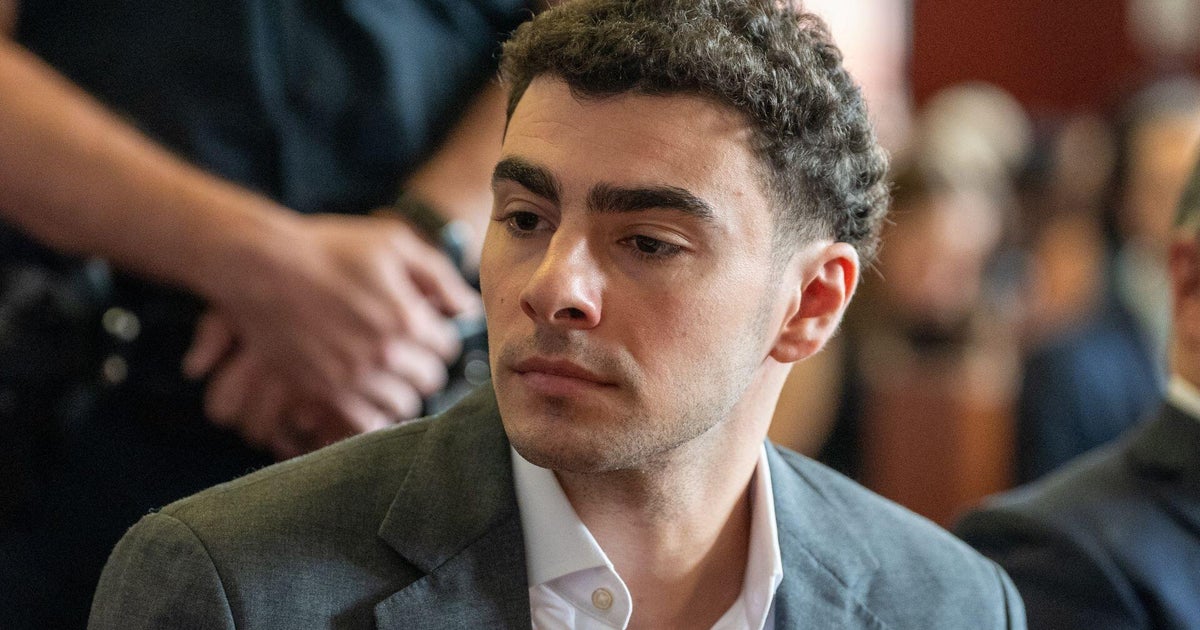 Luigi Mangione Changes Plea to Guilty in Stalking and Shooting Case
