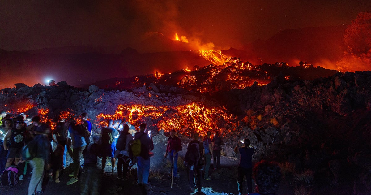 American Tourist Dies from Lightning Strike on Mount Etna