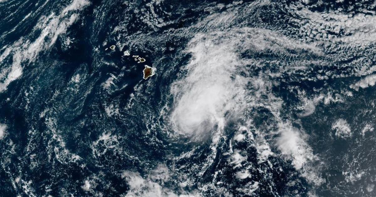 Tropical Storm Moke Threatens Hawaii with Heavy Rainfall